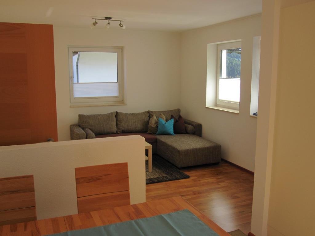 Ferienwohnung Bergpanorama Фулпмес Стая снимка